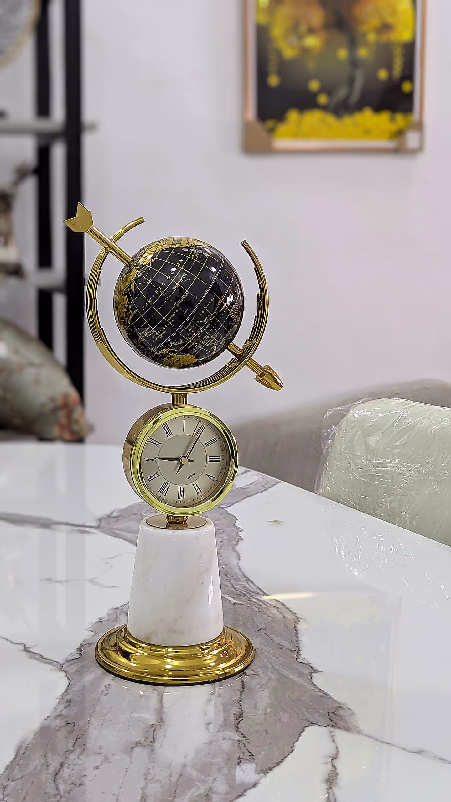 Clock Globe